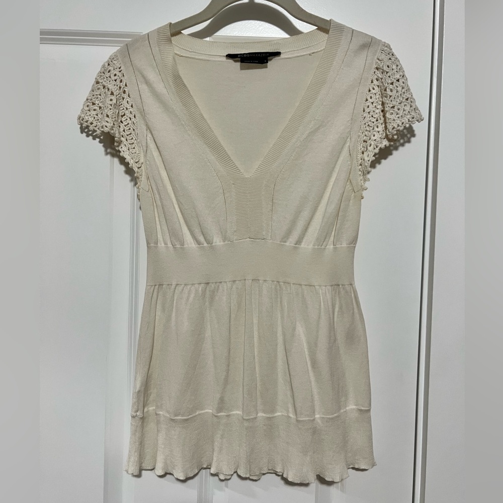 BCBG Maxazaria silk blend cream colored blouse, size small